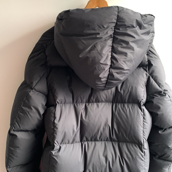 SOLD Babaton The Duvet Puffer Mid 700 Down-Filled Black Large - Picture 9 of 16